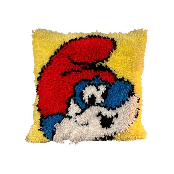 Vintage Smurfs Latch Hook Pillow 15x15 Handmade Papa Smurf Throw Cushion - Picture 1 of 4